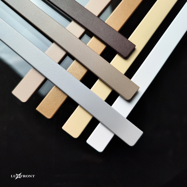 Металлическая ручка