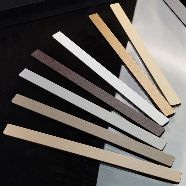 Металлическая ручка